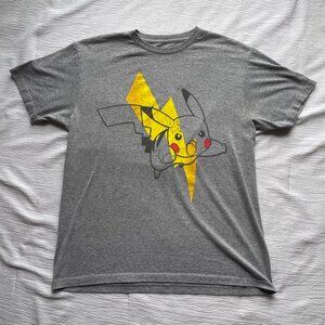 Pokémon Pikachu Lightning Bolt Design Gray T-Shirt Size Large 100% Cotton